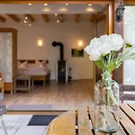 Landgut Seebuehne Steigerwald - Ξενοδοχείο με διαμερίσματα 3*