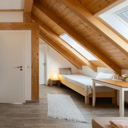 Aparthotel Landgut Seebuehne - Steigerwald Vestenbergsgreuth
